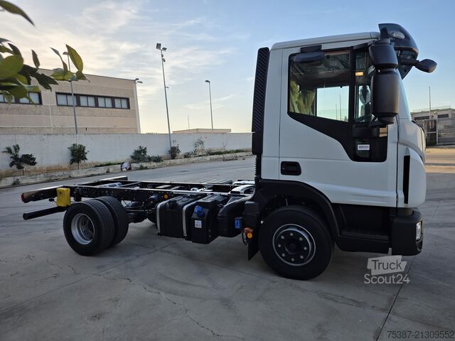 Kamyon şasisi Iveco 120EL25P