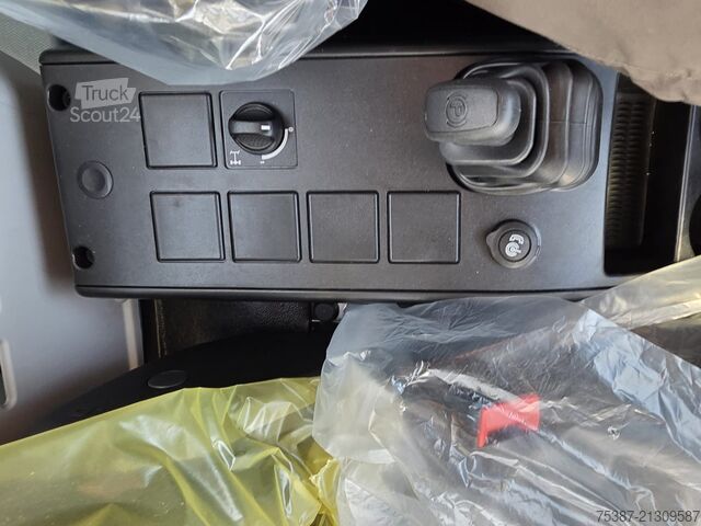 Kamyon şasisi IVECO 120EL25K