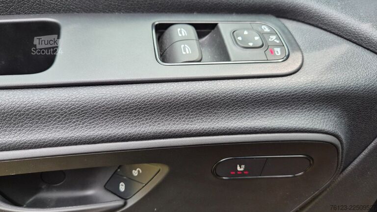Minibüs MERCEDES-BENZ 517 Sprinter GSR 3 Automatik 22 SS Lagerfahrzeug
