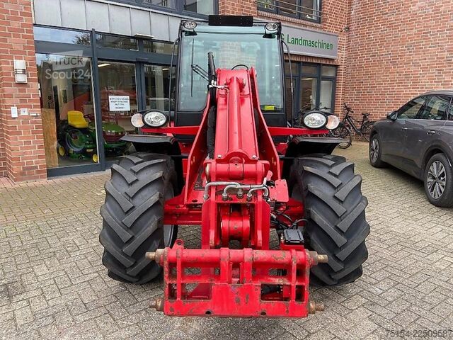 Kolový nakladač Schäffer 8610T