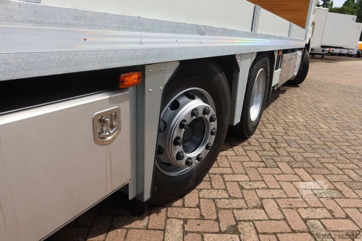 Bestelwagen autodrager DAF XF 480 106 XF 480