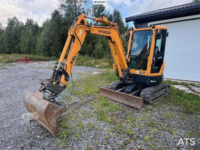 Minibagger Hyundai Robex 30Z Mini excavator - 2 buckets - 230 Hours!