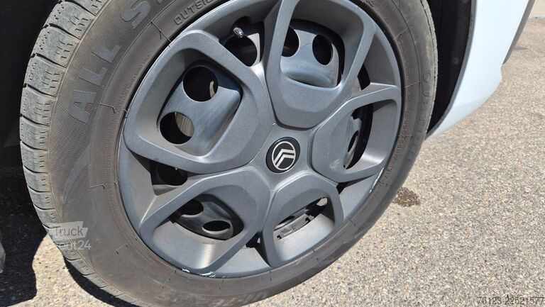Minibüs Citroën SpaceTourer Opel Zafira Plus M 9 Sitzer