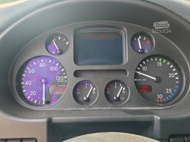 شاحنة قلابة DAF Cf 75 250
