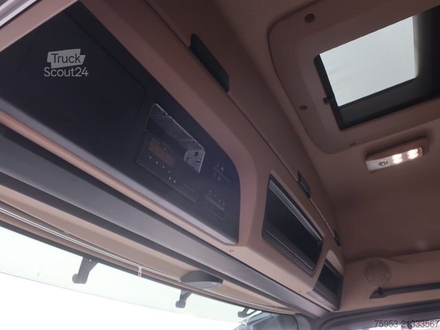 Yüksek hacimli çekici Mercedes Benz 1851 LSNRL Actros Bigspace Alu Xenon Navi Retarder