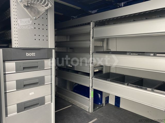 Bestelwagen VOLKSWAGEN Crafter 35 Automatik *WEKSTATT* LED+KAMERA+NAVI