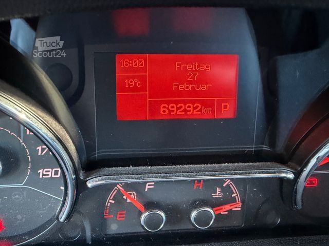 Kastenwagen Wohnmobil / Campervan PÖSSL 2 Win R Plus - CSL Munich Edition