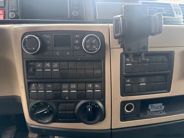 Kamion za izvlačenje drveta MAN TGS 26.510