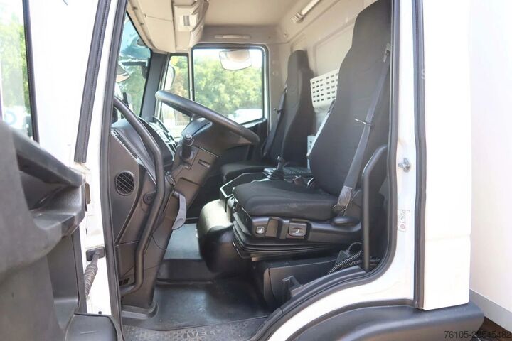 Kyld/fryst transport Iveco EuroCargo 120 El 210L Carrier Supra 850 MT Koel...