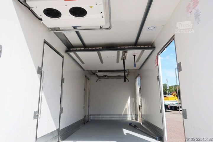 Kyld/fryst transport Iveco EuroCargo 120 El 210L Carrier Supra 850 MT Koel...