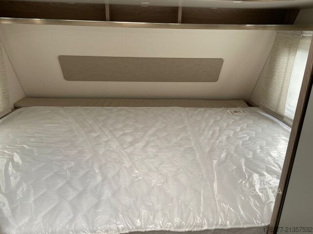 Potovalna prikolica Burstner Premio  395 TS