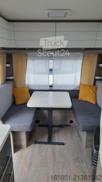 Lakókocsi Hobby OnTour 460 DL Mod.2026 1500kg Bugfenster