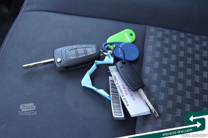 Панельний фургон FORD Transit 2.0 L2H2 AHK Klima Tempomat PDC