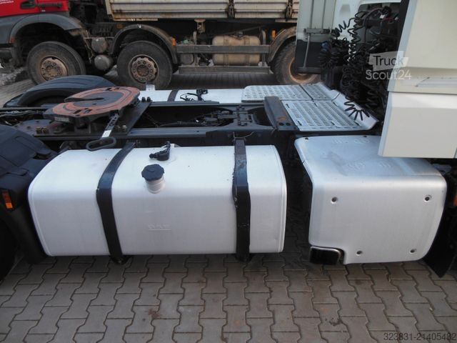 Lielapjoma vilcējs DAF XF 106.480, LOWDECK, STANDKLIMA, NEUE TACHO GEN2