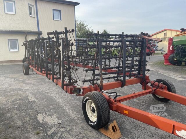 Γεωργική τσάπα Farm King Strohstriegel 18m