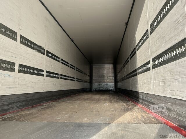 Mala Schmitz Cargobull SCB S3B / Box Trailer / 2x Liftas / APK TUV 09-26