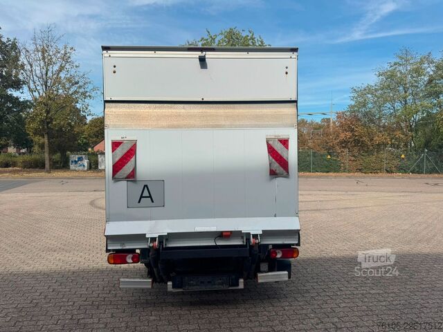 Fourgon tôlé PEUGEOT Boxer Koffer mit Ladebordwand