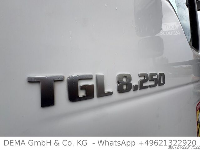Transportador con plataforma y toldo MAN TGL 8.250*E6d*LBW*Klima*Navi*TÜV*AHK* 2 Liegen*