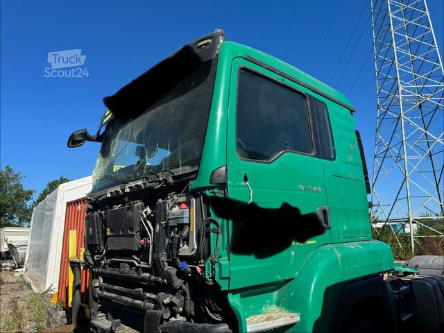 Standard dragbil MAN TGS 18.480 Hydrodrive 4x4 beschädigt