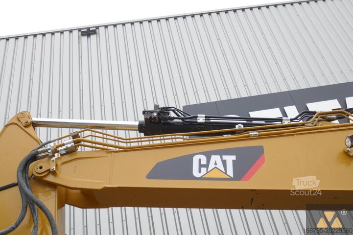 Excavateur sur chenilles Caterpillar 325F LCR