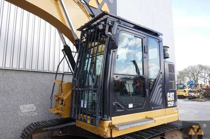 Gosenični bager Caterpillar 325F LCR