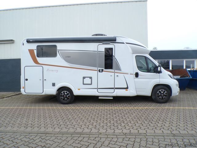 Autorulotă semi-integrată BÜRSTNER Lyseo TD 690 G Harmony Line, Backofen, Navi