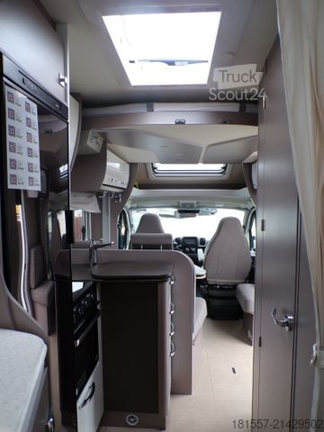 Autorulotă semi-integrată BÜRSTNER Lyseo TD 690 G Harmony Line, Backofen, Navi