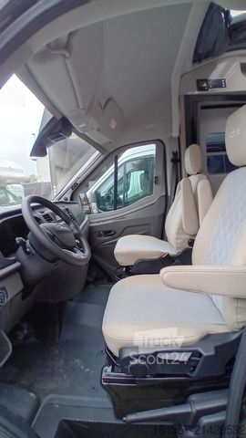 Autorulotă BÜRSTNER Lineo C 550 Schlafdach, 170 PS, Bi-Xenon