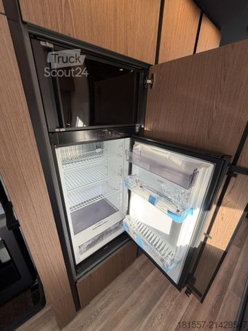 عربة تخييم متكاملة NIESMANN+BISCHOFF Flair 920 ER 207 PS / 7,49 t / Vollausstattung