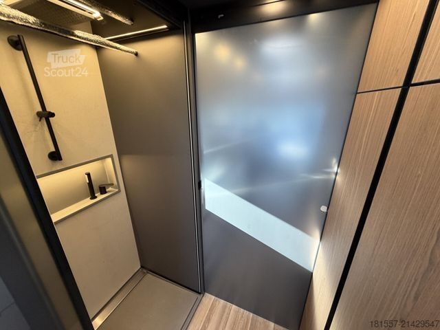 عربة تخييم متكاملة NIESMANN+BISCHOFF Flair 920 ER 207 PS / 7,49 t / Vollausstattung