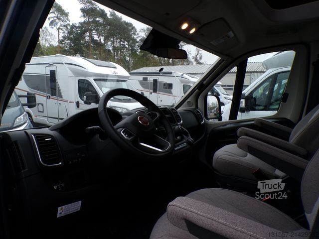 Autorulotă semi-integrată BÜRSTNER Lyseo TD 644 G Tageszulassung / Winterpaket, Bac