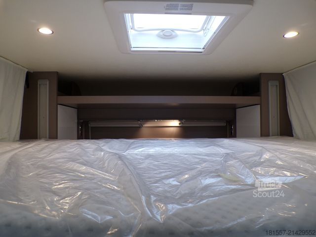 Autorulotă semi-integrată BÜRSTNER Lyseo TD 644 G Tageszulassung / Winterpaket, Bac