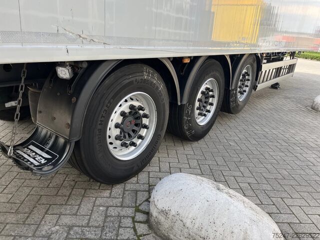 Движущийся пол Knapen Trailers K200 K200 - 92m3 Liftas SAF Floor 10mm