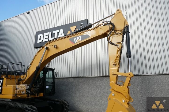 Raupenbagger Caterpillar 330FL