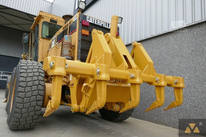 Грейдер Caterpillar 140H