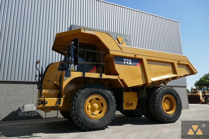 Dumper Caterpillar 772