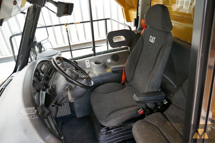 Dumper Caterpillar 772