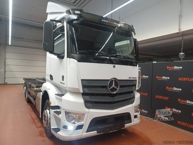 Camión con caja móvil Mercedes-Benz Antos 2543 WIESEL BDF Hubrahmen