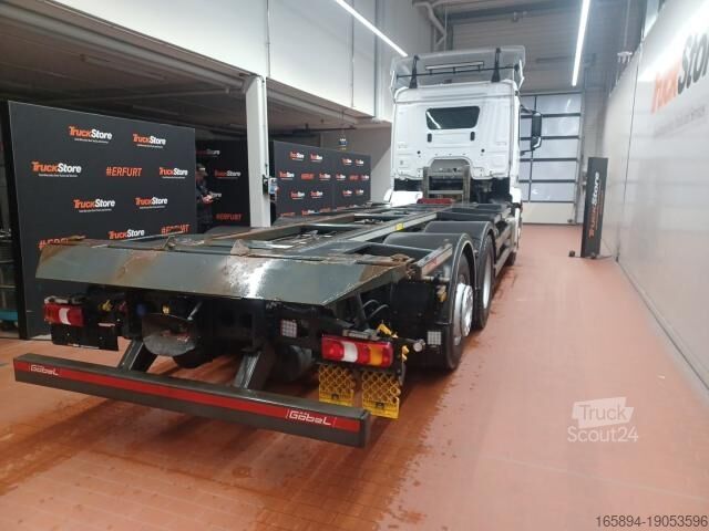 Camión con caja móvil Mercedes-Benz Antos 2543 WIESEL BDF Hubrahmen