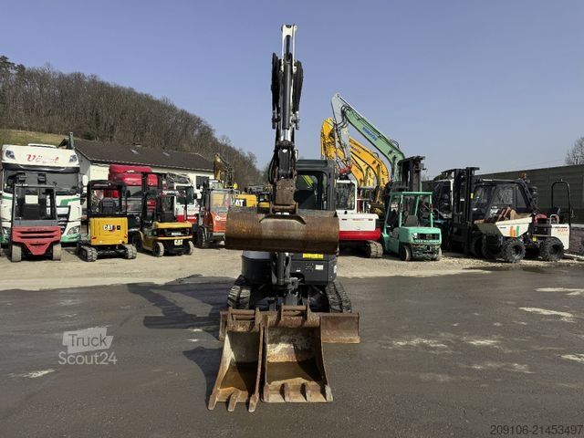 Mini excavator BOBCAT E35 Powertilt 3xSchaufeln Klima