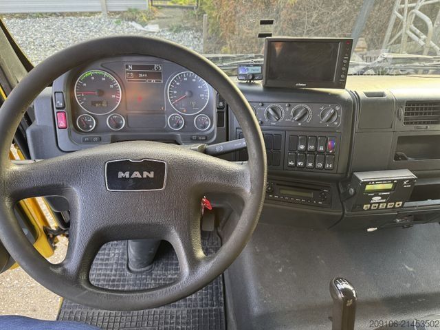 Refrigerated truck MAN TGM 15.290 Kühlkoffer  SUPRA 750Nordic Voll Luft