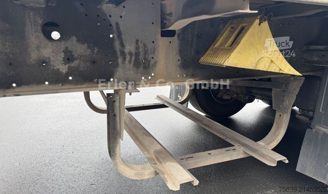 Working platform semitrailer SCHMITZ CARGOBULL Rahmen verzinkt, Bordwände, I.+III. Achse Lift