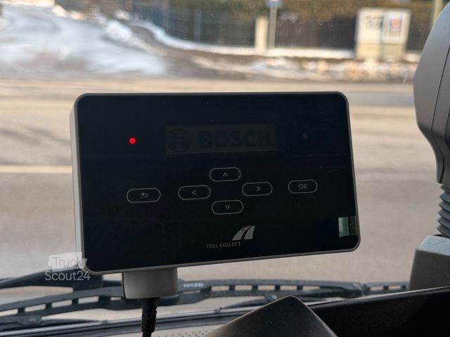 Dubă cu caroserie tip cutie IVECO EUROCARGO ML 75E21/P Koffer Luftfederung LBW DFL