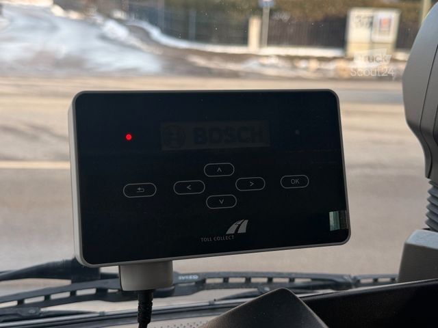 Dubă cu caroserie tip cutie IVECO EUROCARGO ML 75E21/P Koffer Luftfederung LBW DFL