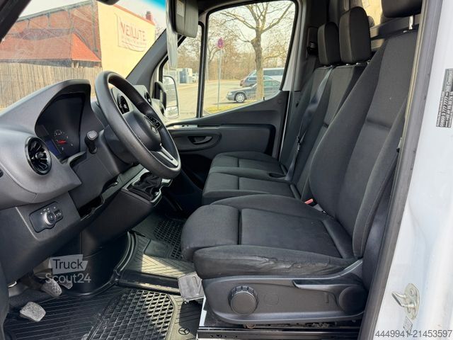 Фургон с высокой крышей MERCEDES-BENZ Sprinter 317*L2H2*Klima*Tempomat*MBUX*Rückfahr