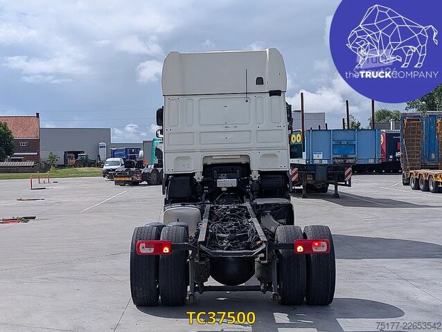 Chassis met cabine DAF XF 450