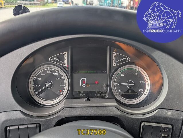 Șasiu cu cabină DAF XF 450