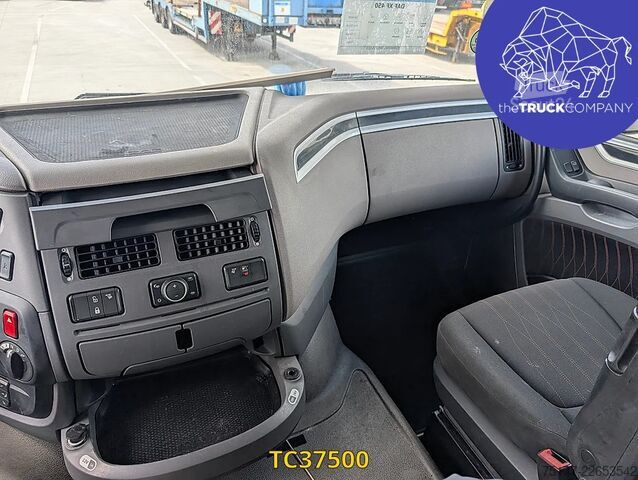 Șasiu cu cabină DAF XF 450