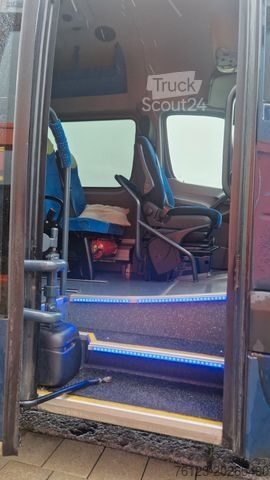 Minibusz MERCEDES-BENZ Sprinter 516 / 22 Sitzer, Crafter Daily Ducato