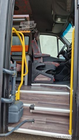 Minibusz MERCEDES-BENZ Sprinter 415 ,19 SS Lagerfahrzeug in Stock